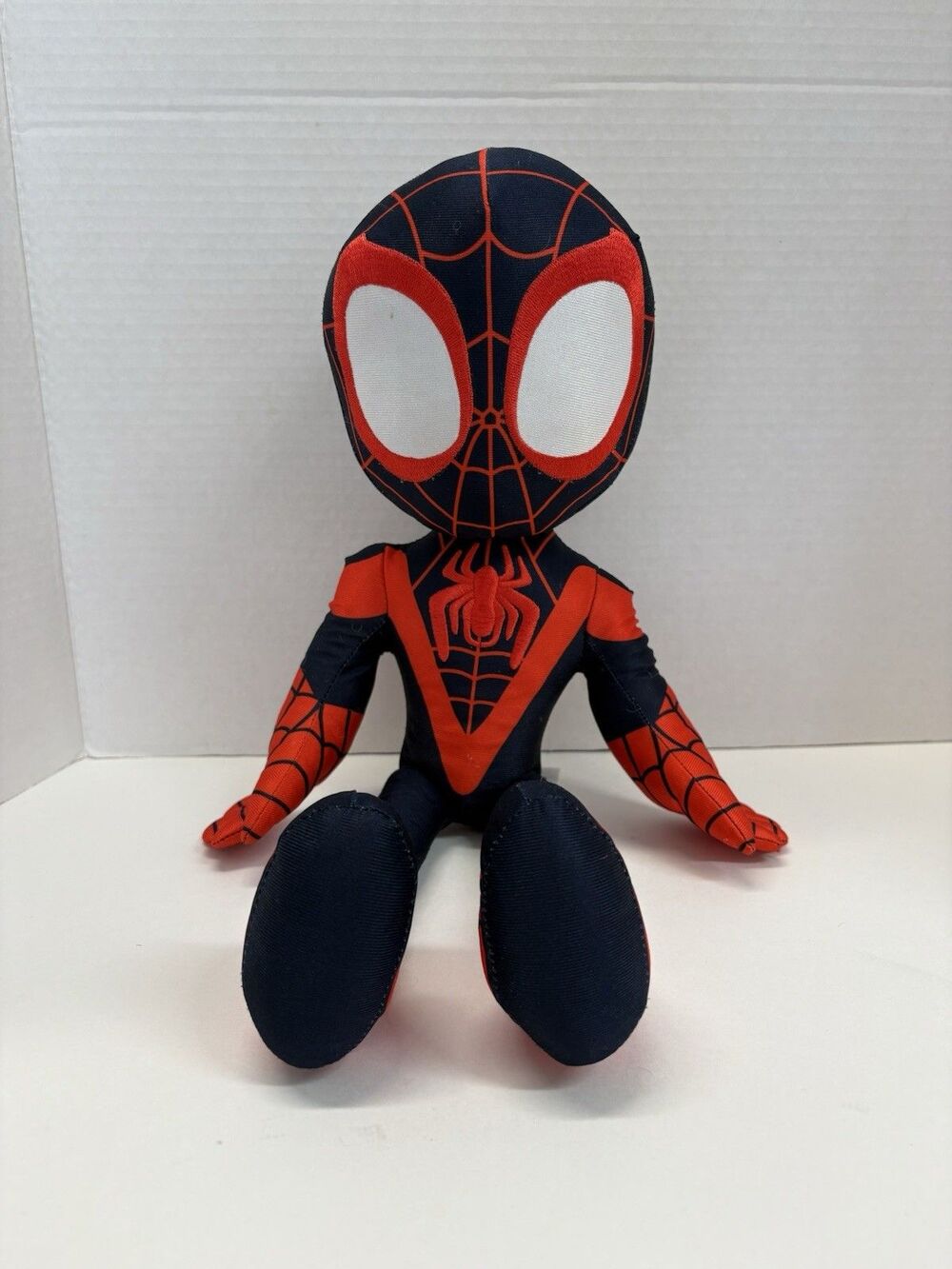 Marvel Spidey and his Amazing Friends My Friend Miles Talking Plush Spin